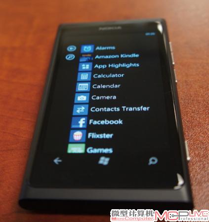 NOKIA Lumia 800